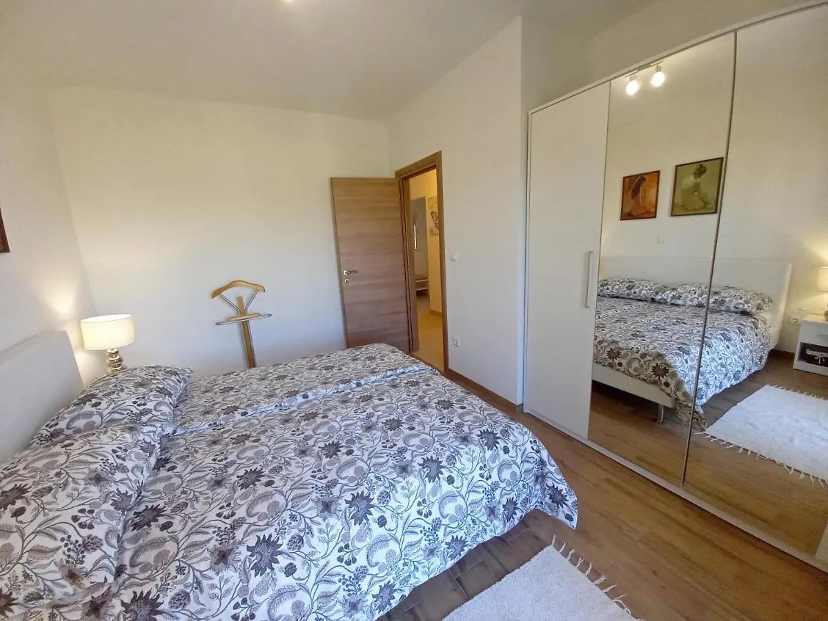House Matteo, Valdenaga Villa Pula 0*,  Croatia